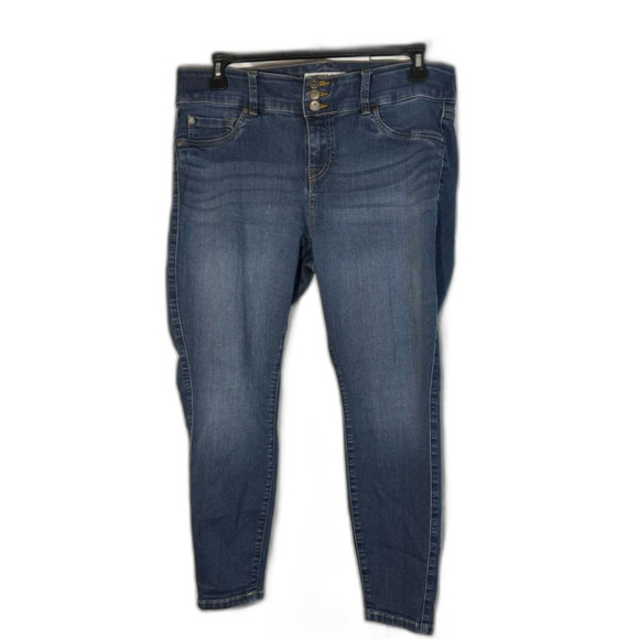 Torrid High Rise jegging size 16S Blue Jeans with Stretch - Picture 1 of 13